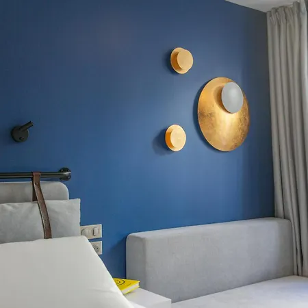 Leev Victoire & 4* Paris