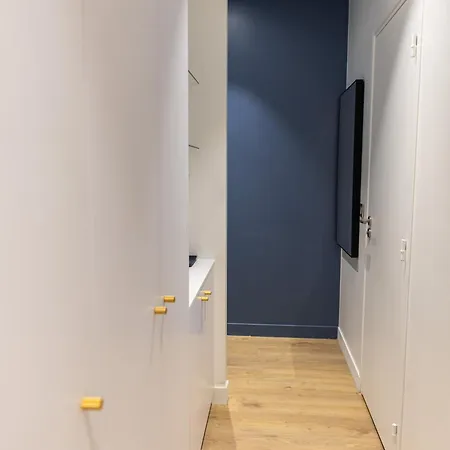 Leev Victoire & 4* Paris