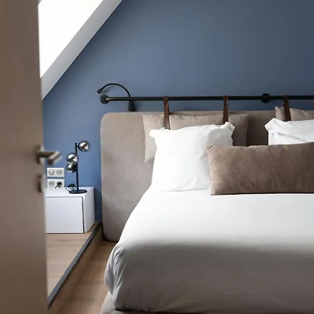 Hotel Leev Victoire & 4*