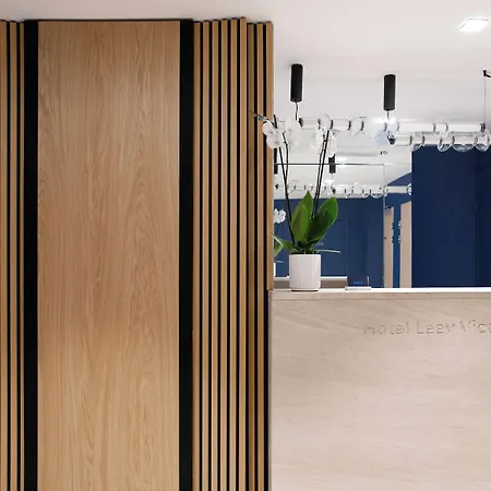 Hotel Leev Victoire & 4*