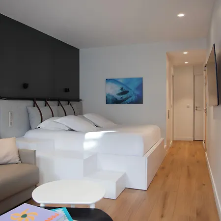 Leev Victoire & Hotel