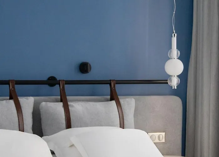 Leev Victoire & מלון פריז