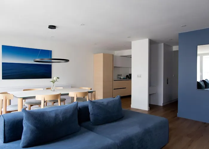 Leev Victoire & מלון